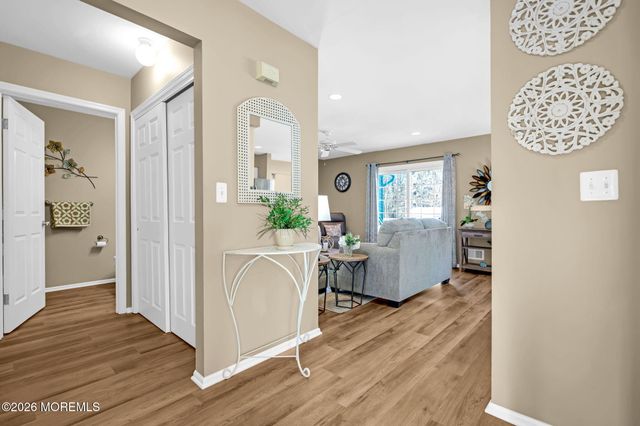 25 Stollman Street, Bayville, NJ 08721