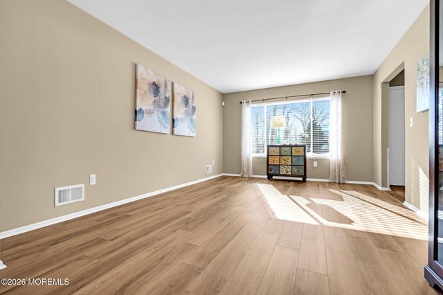 25 Stollman Street, Bayville, NJ 08721