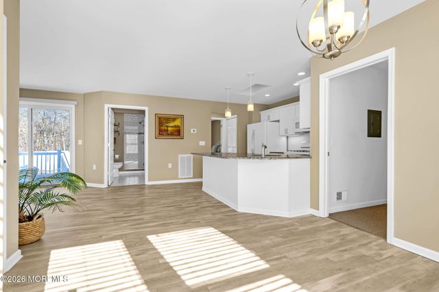 25 Stollman Street, Bayville, NJ 08721