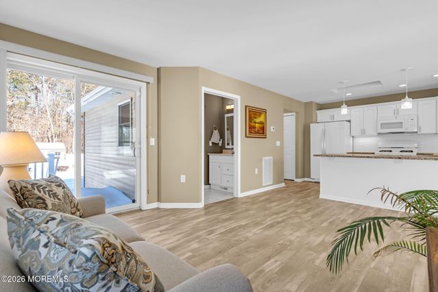 25 Stollman Street, Bayville, NJ 08721