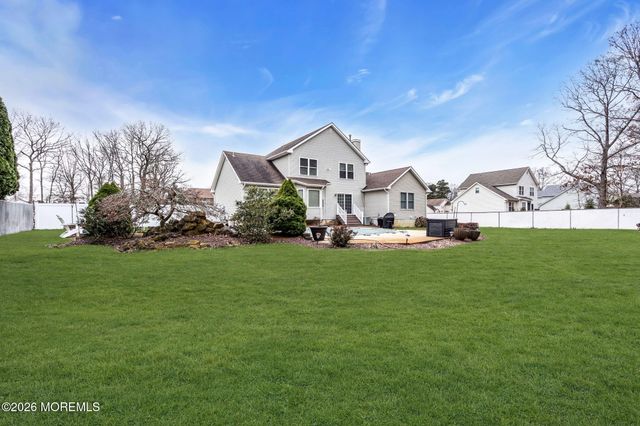 25 Stollman Street, Bayville, NJ 08721