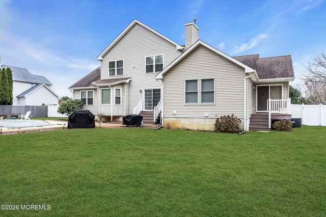 25 Stollman Street, Bayville, NJ 08721