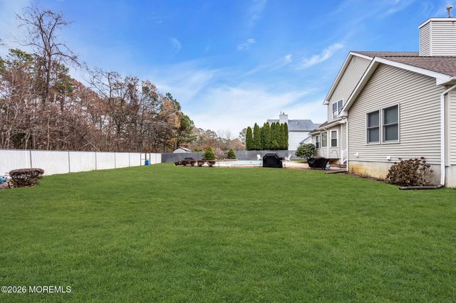 25 Stollman Street, Bayville, NJ 08721