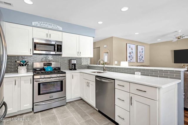 25 Stollman Street, Bayville, NJ 08721