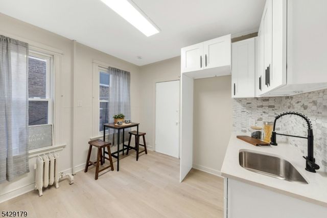 179 William St, East Orange City, NJ 07017