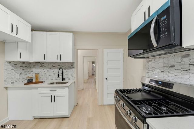 179 William St, East Orange City, NJ 07017