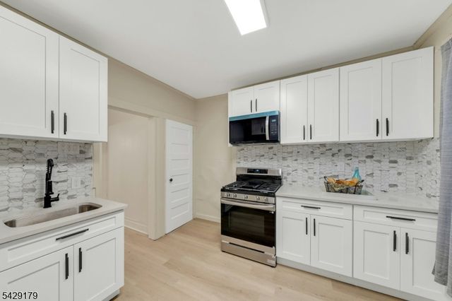 179 William St, East Orange City, NJ 07017