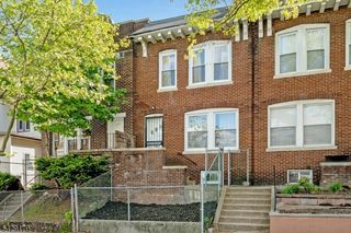 179 William St, East Orange City, NJ 07017