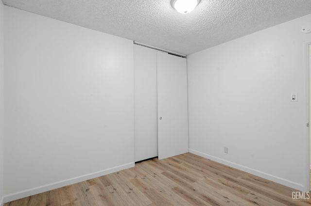 1005 McGregor Avenue, Bakersfield, CA 93308