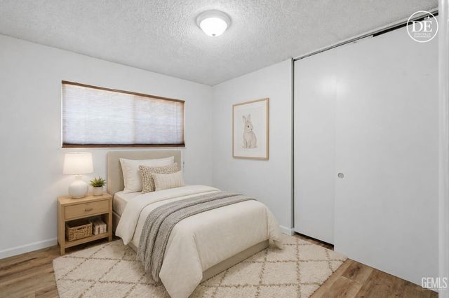 1005 McGregor Avenue, Bakersfield, CA 93308