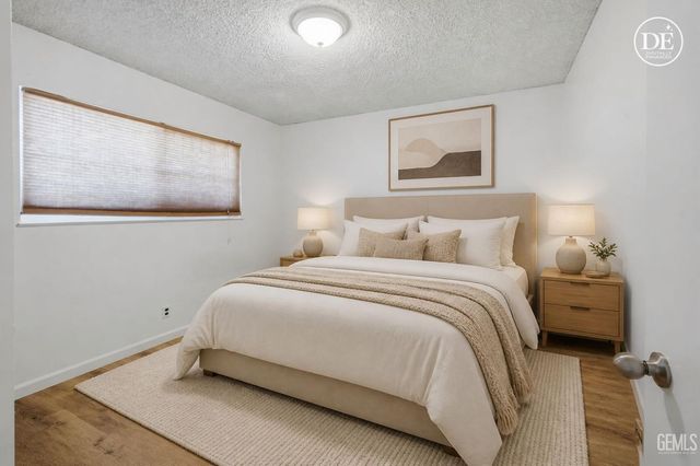 1005 McGregor Avenue, Bakersfield, CA 93308
