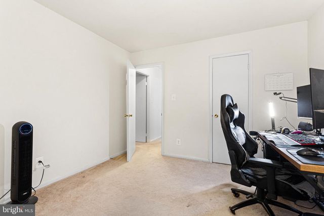 2147 HARBOUR DR, Palmyra, NJ 08065