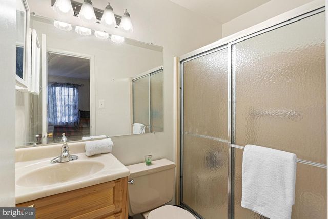 2147 HARBOUR DR, Palmyra, NJ 08065