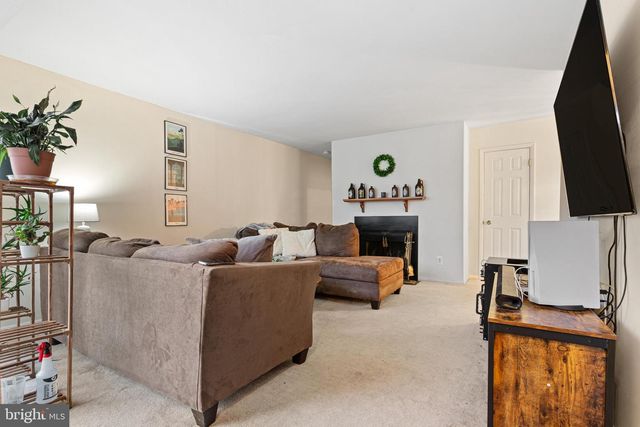 2147 HARBOUR DR, Palmyra, NJ 08065