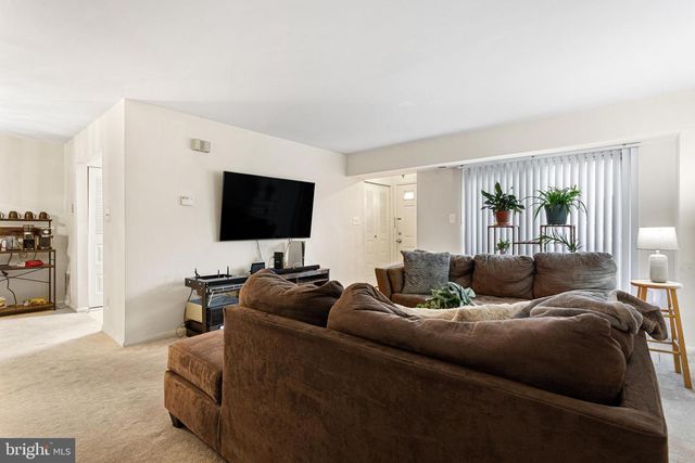 2147 HARBOUR DR, Palmyra, NJ 08065