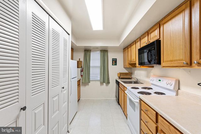 2147 HARBOUR DR, Palmyra, NJ 08065