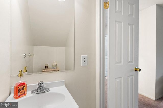 2147 HARBOUR DR, Palmyra, NJ 08065