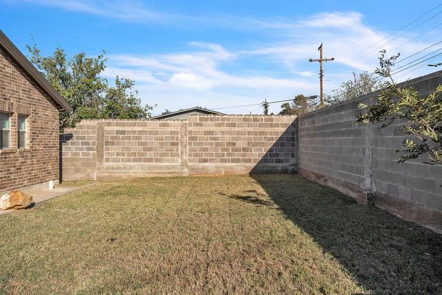 803 W 14th St, Big Spring, TX 79720