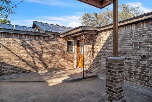 803 W 14th St, Big Spring, TX 79720