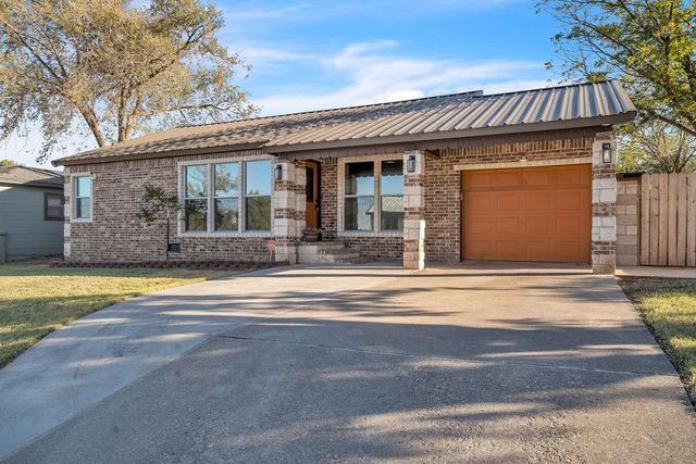 803 W 14th St, Big Spring, TX 79720