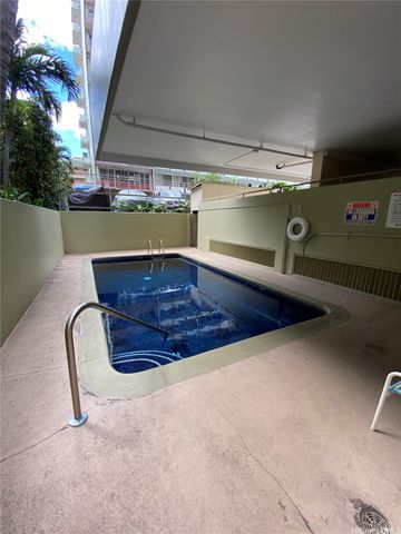 440 Lewers Street 403, Honolulu, HI 96815
