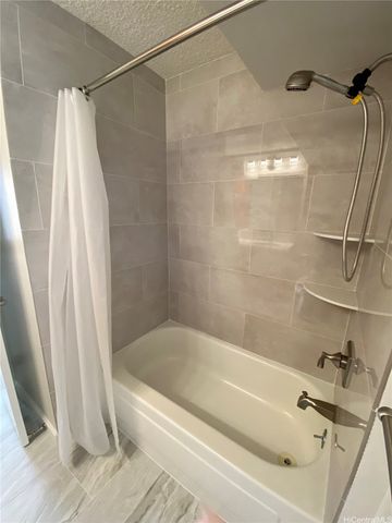 440 Lewers Street 403, Honolulu, HI 96815