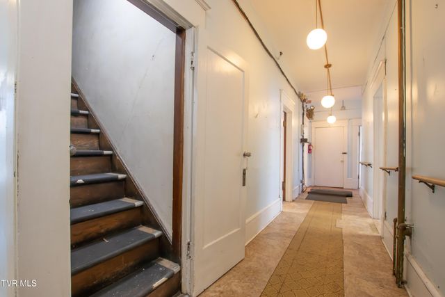 200 Solar Street Street, Bristol, VA 24201