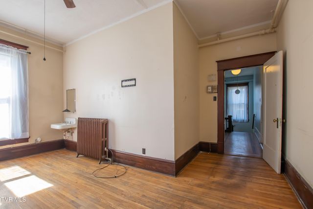 200 Solar Street Street, Bristol, VA 24201