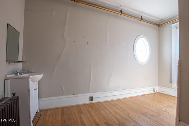 200 Solar Street Street, Bristol, VA 24201