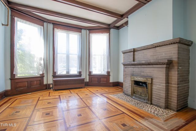 200 Solar Street Street, Bristol, VA 24201