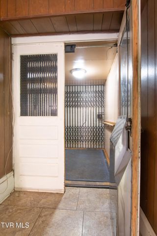 200 Solar Street Street, Bristol, VA 24201