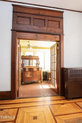 200 Solar Street Street, Bristol, VA 24201