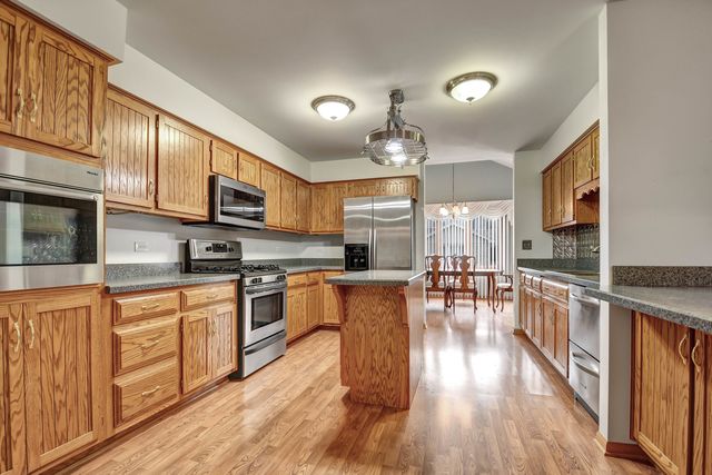 13537 Latrobe Avenue -, Crestwood, IL 60418