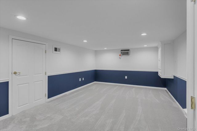31 Apple Lane, Commack, NY 11725