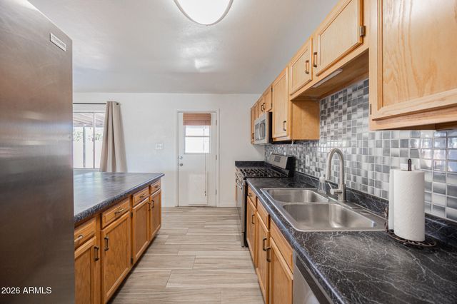 8518 E RANCHO VISTA Drive, Scottsdale, AZ 85251