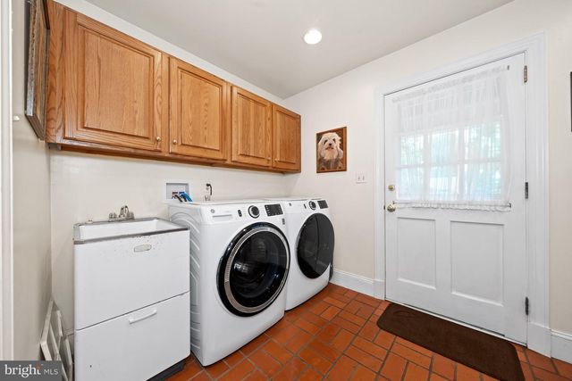 102 HAYWOOD RD, Greenville, DE 19807