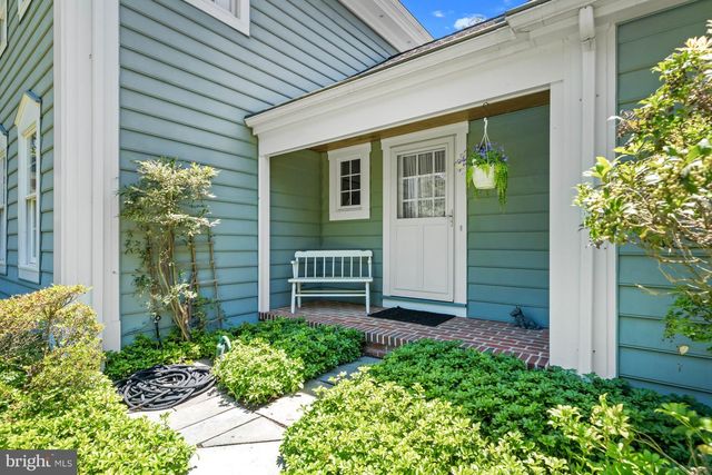 102 HAYWOOD RD, Greenville, DE 19807