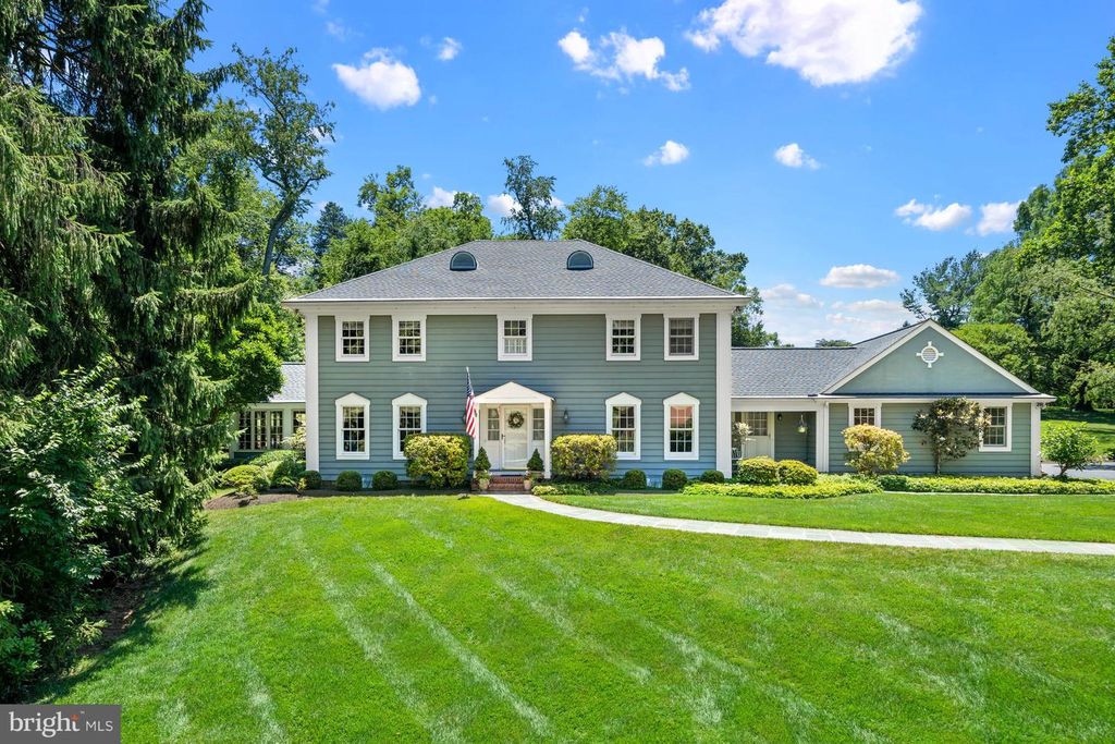 102 HAYWOOD RD, Greenville, DE 19807