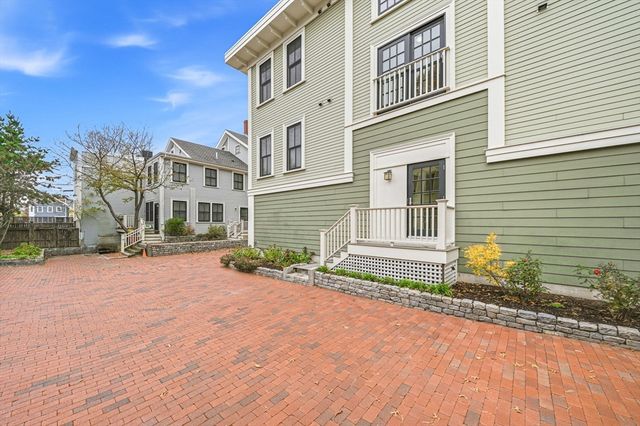 190 Prospect St Unit 8, Cambridge, MA 02139