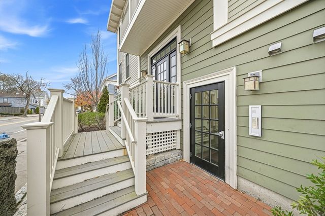 190 Prospect St Unit 8, Cambridge, MA 02139