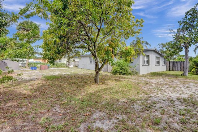 1036 NW 13th Street, Fort Lauderdale, FL 33311