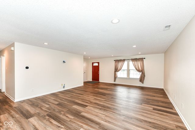 2271 Hampton Court, Plainfield, IN 46168