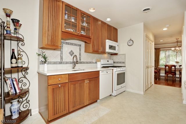 504 Aspen Ln, Wyckoff Twp., NJ 07481