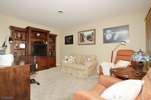 504 Aspen Ln, Wyckoff Twp., NJ 07481