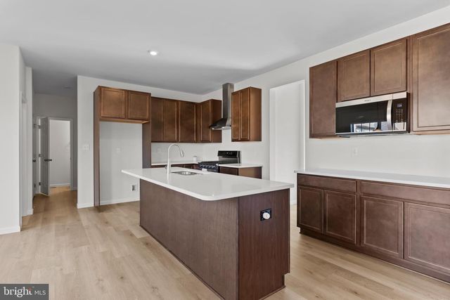 32 PAMELA DRIVE, Mechanicsburg, PA 17050