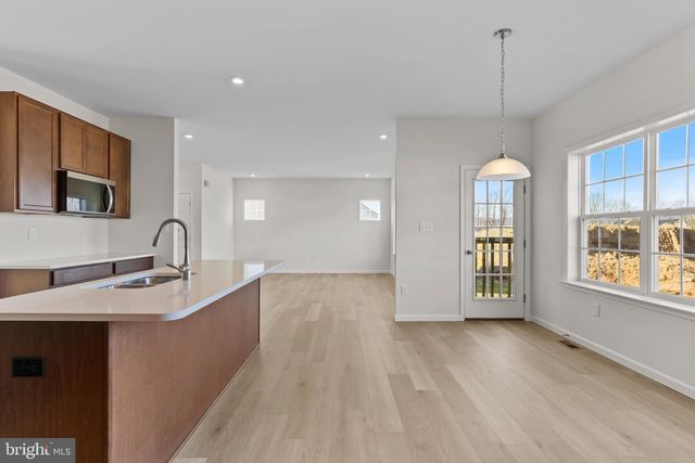 32 PAMELA DRIVE, Mechanicsburg, PA 17050