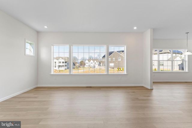 32 PAMELA DRIVE, Mechanicsburg, PA 17050