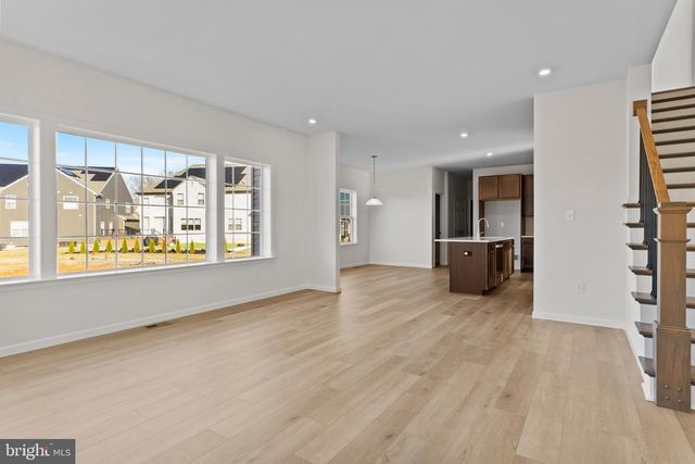 32 PAMELA DRIVE, Mechanicsburg, PA 17050