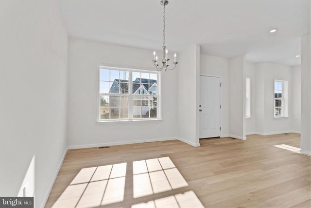 32 PAMELA DRIVE, Mechanicsburg, PA 17050