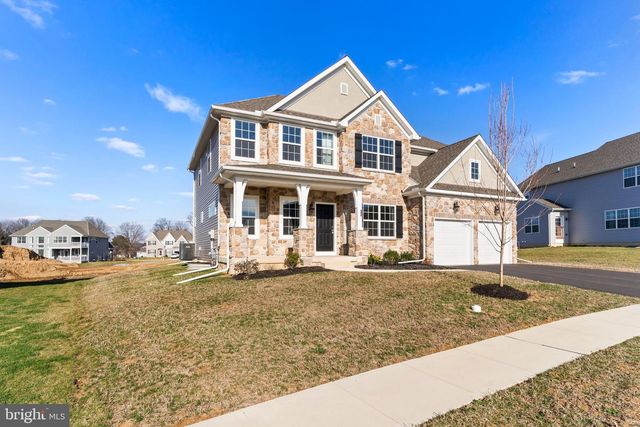 32 PAMELA DRIVE, Mechanicsburg, PA 17050